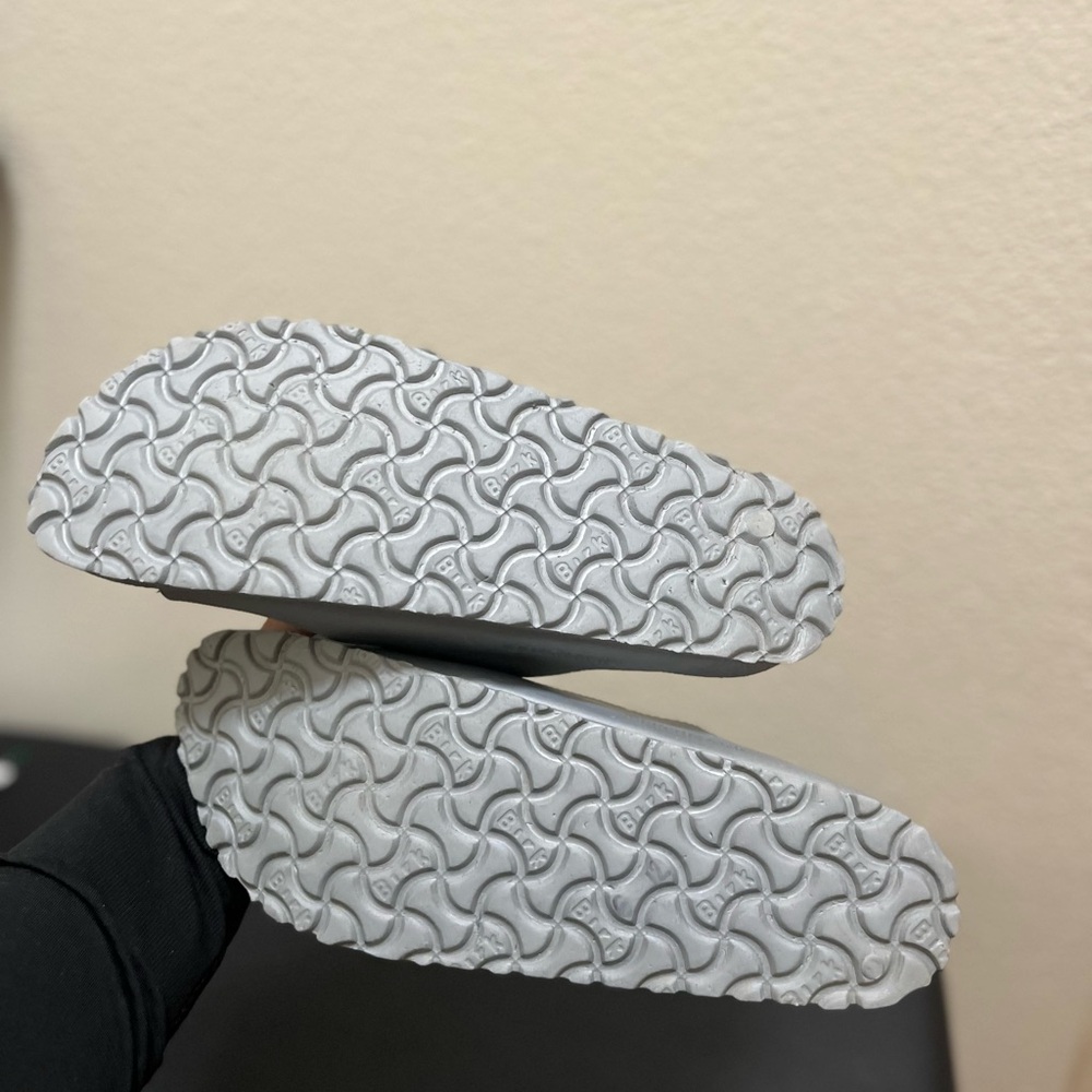 •BIRKENSTOCK• Arizona Sandal Silver Two Strap EVA Water Friendly - Picture 5 of 6